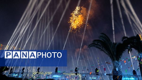 امشب آسمان در خیابان ها مى تابد