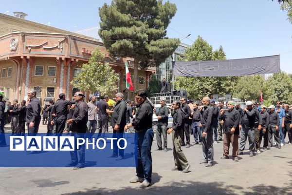برپایی پرشور مراسم عزاداری سیدالشهدا در خیابان‌های نیشابور 