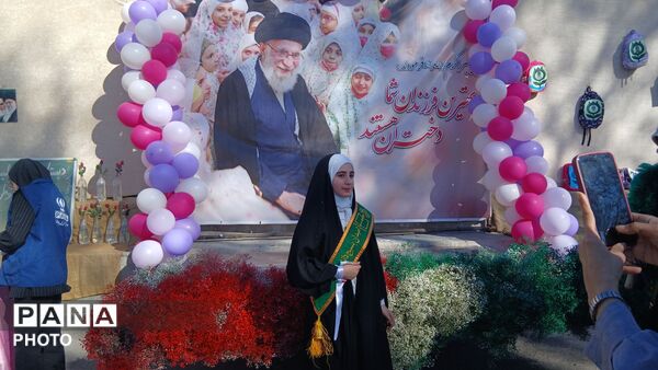 جشن فرشتگان زمینی و شکوفه‌های امید