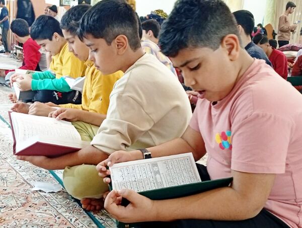 حال و هوای روز اول اعتکاف شهرستان کاشمر