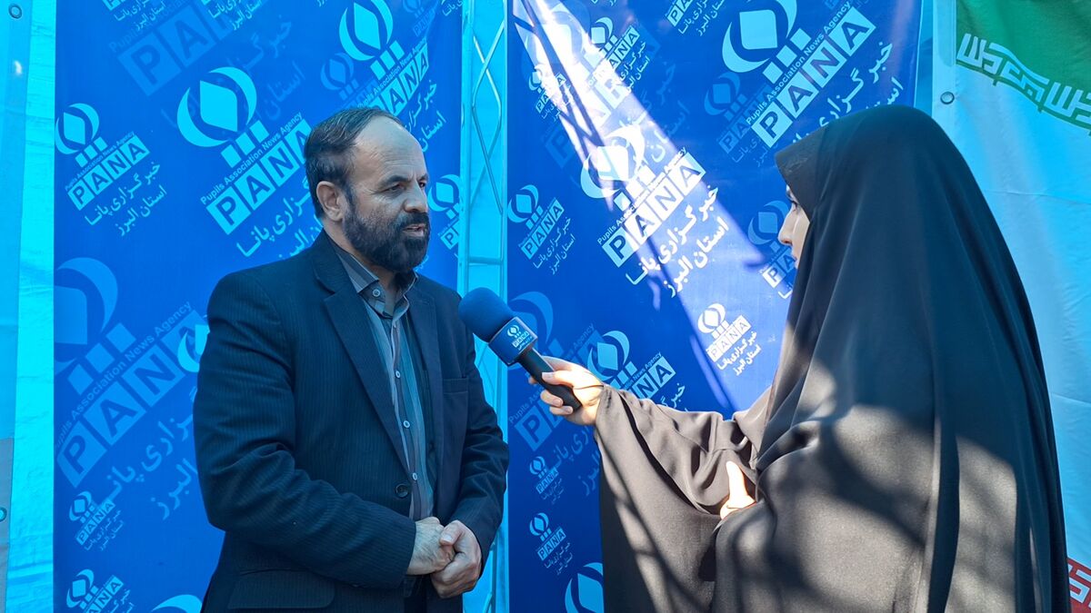 حضور پرشور دانش‌آموزان در راهپیمایی ۱۳ آبان،توأم با بصیرت است