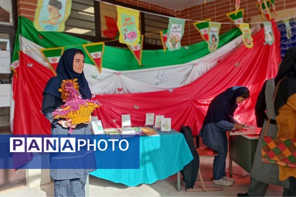 طنین گلبانگ زنگ انقلاب در مدرسه اخترصدوقی پیشوا