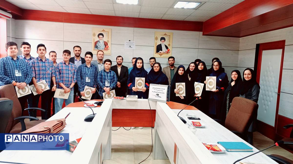 تقدیر از دانش‌آموزان برگزیده علمی‌پژوهشی در اداره آموزش و پرورش شهرستان ملارد