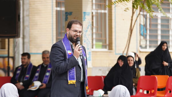 همایش استانی «وطن‌یار» در مدرسه کوثر اراک با حضور قائم‌مقام سازمان دانش‌آموزی کشور