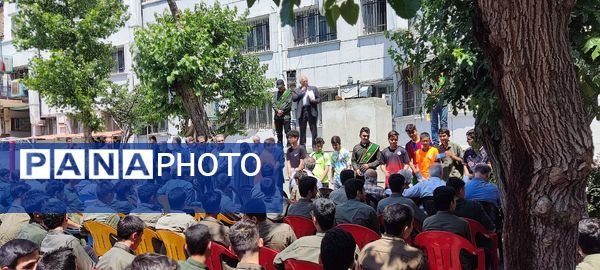 زمین چمن فرصتی برای سلامت دانش‌آموزان