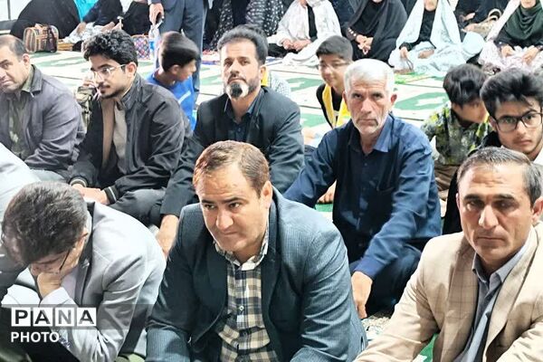 حضور پرشور فرهنگیان و دانش آموزان پیشتاز در نماز جمعه‌‌ بخش دیشموک