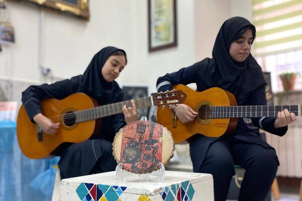 جشنواره فرهنگی‌ هنری‌ ماها در هنرستان سیدالشهدا
