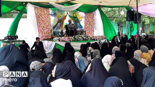 جشن باشکوه عید غدیر در پارک بانوان شهرستان درگزین برگزار شد