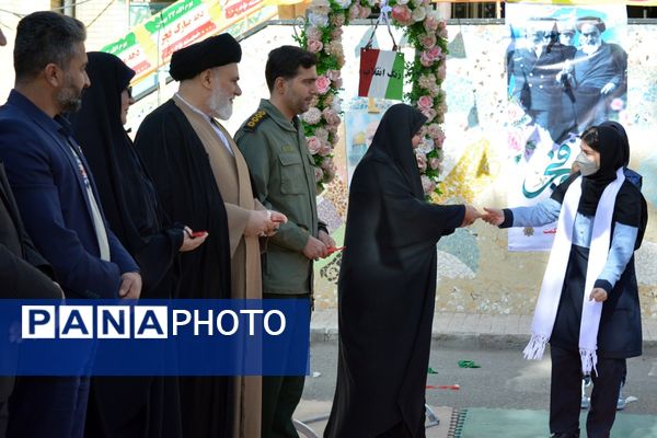 طنین زنگ انقلاب در بهارستان‌دو 