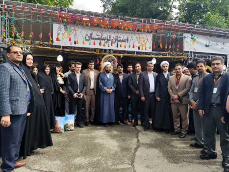 افتتاح نمایشگاه دست‌سازه‌های دانش‌آموزان و مربیان هنرمند در کانون‌های فرهنگی تربیتی کشور