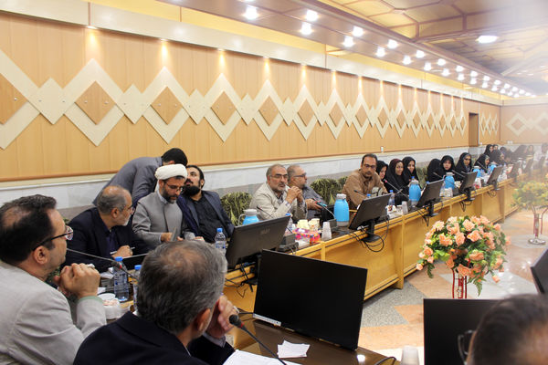 نشست خبری سرپرست اداره‌کل آموزش و پرورش قم به‌مناسبت روز معلم