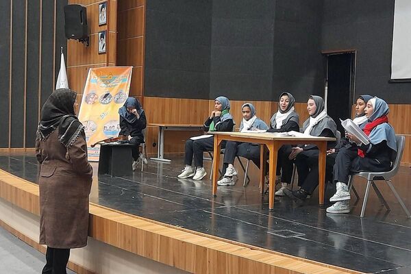  جشنواره «فردا»؛ جایی که خلاقیت دانش‌آموزان شهرقدس به صحنه آمد.