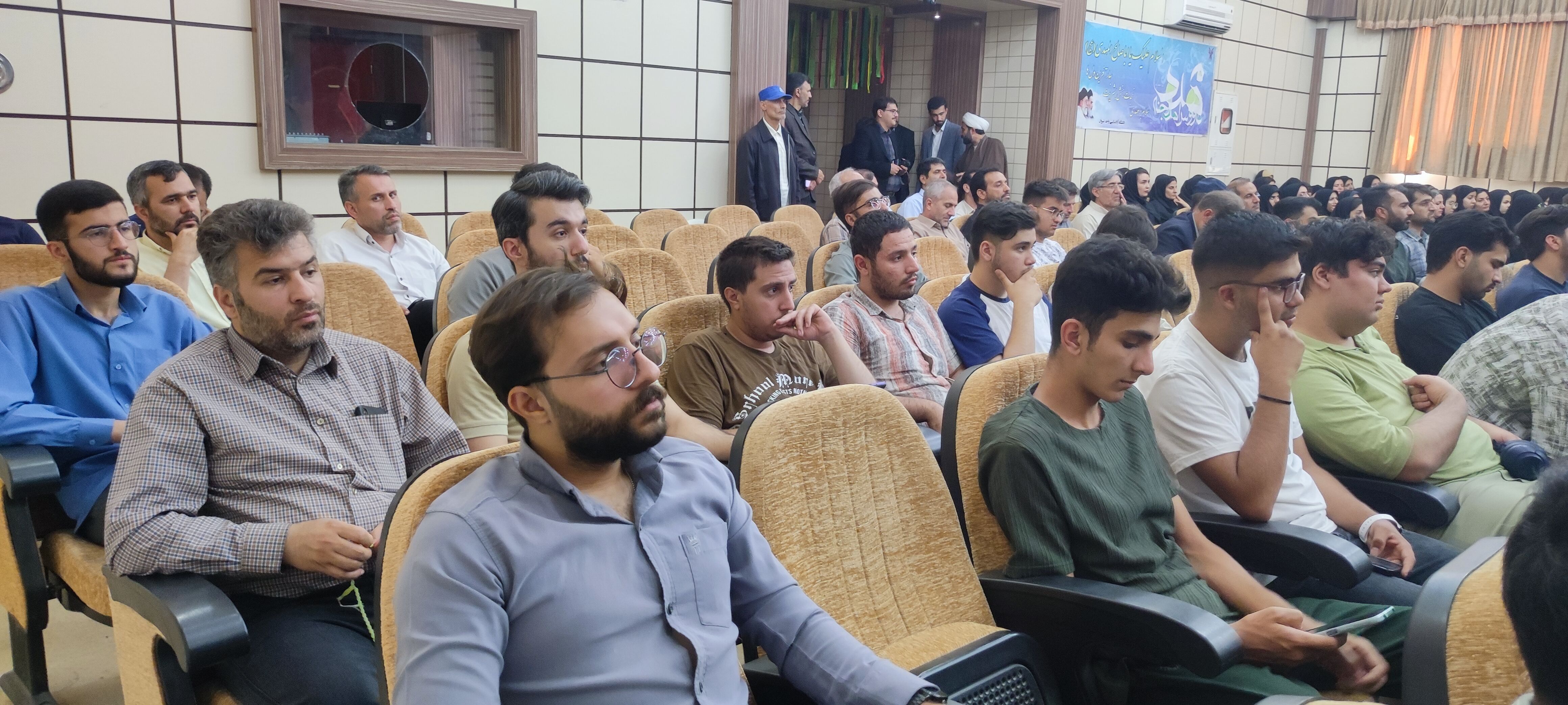 برگزاری چهارمین یادواره ۹ دانشجوی شهید شهرستان شیروان