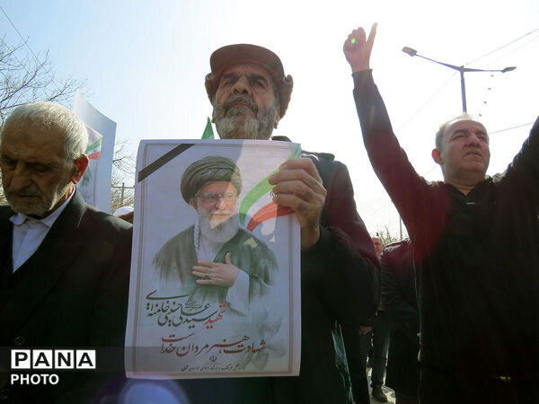 نماز جمعه و راهپیمایی در هفتمین روز جنگ تحمیلی در بجنورد