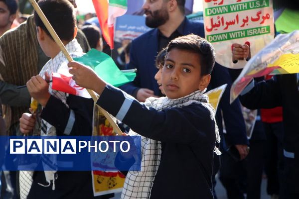 خروش دانش‌آموزان گرگانی در روز حماسه و بصیرت