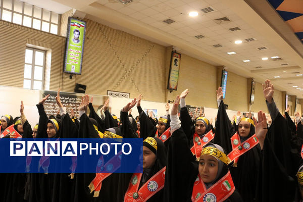 جلوه‌هایی از یادواره شهدای فرهنگی و دانش‌آموز استان قم