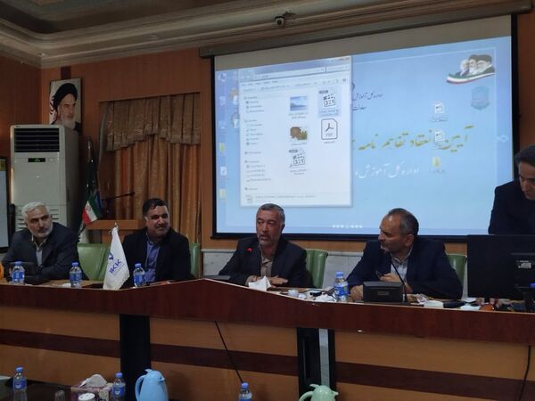 امضای تفاهم‌نامه توسعه هنرستان‌های جوار صنعت در خراسان رضوی