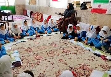 پایداری آموزش با همت معلم