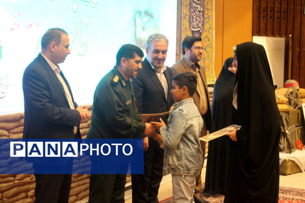 مراسم اختتامیه مرحله استانی نهمین جشنواره ملی فانوس در قم
