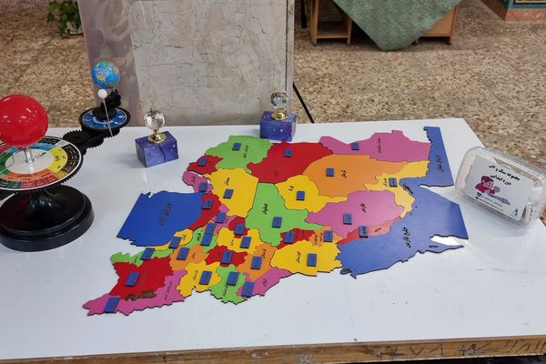 برپایی نمایشگاه صنایع آموزشی و فناوری‌های نوین در دبستان علوی 