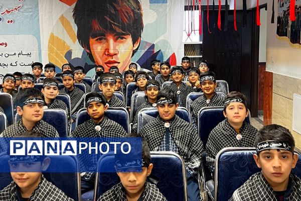 افتتاح یادمان شهدای دانش آموزی در مدرسه تسنیم پردیس