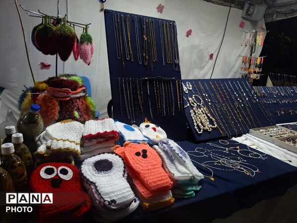 برپایی غرفه‌های عرضه محصولات بانوان کارآفرین؛ حمایت از مشاغل خانگی و رونق اقتصاد خانواده