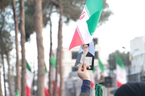 تا آخرین قطره‌ی خون برای ایران، به پای ایران