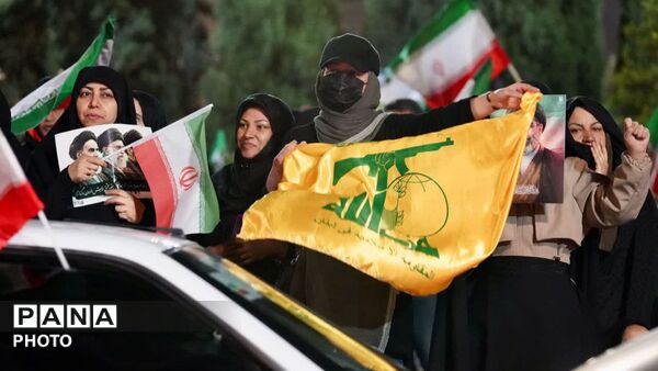 تجمع باشکوه مردم فردیس در یاد و خاطره رهبر شهید امام خامنه‌ای