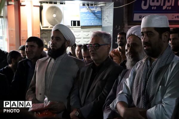تجمع مردم انقلابی بندرترکمن در میدان مختومقلی