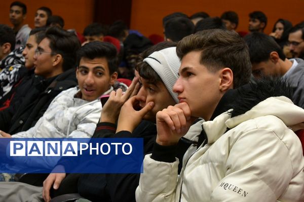 کاروان راهیان نور عازم خطه نور پسران بهارستان‌دو 