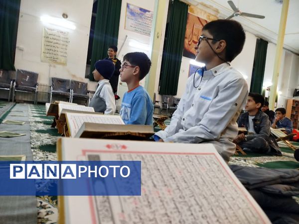 محفل انس با قرآن کریم در کاشمر