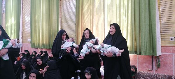 آیین شیرخوارگان حسینی در نخستین روز محرم در مساجد  نیشابور و شهر بار