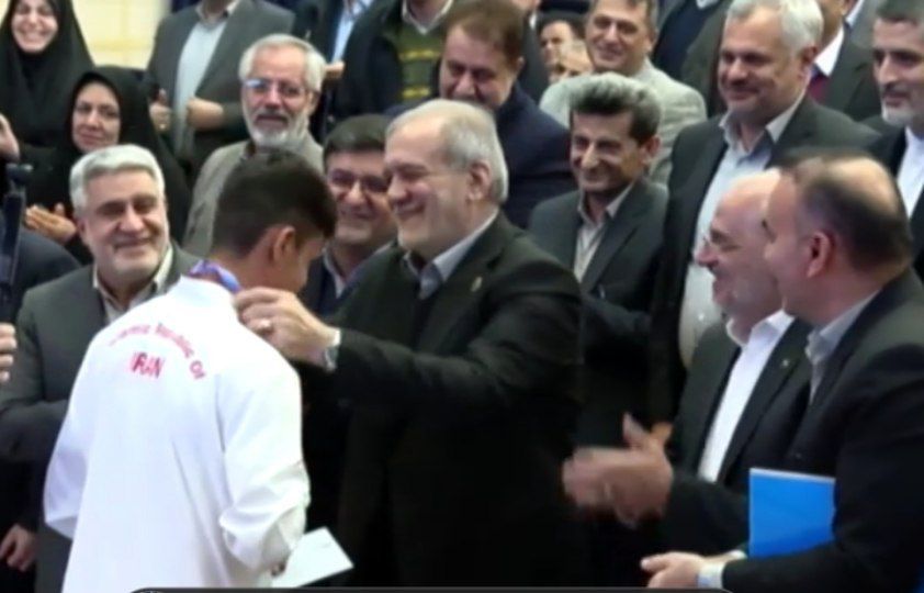  رئیس جمهور وارد بام ایران شد