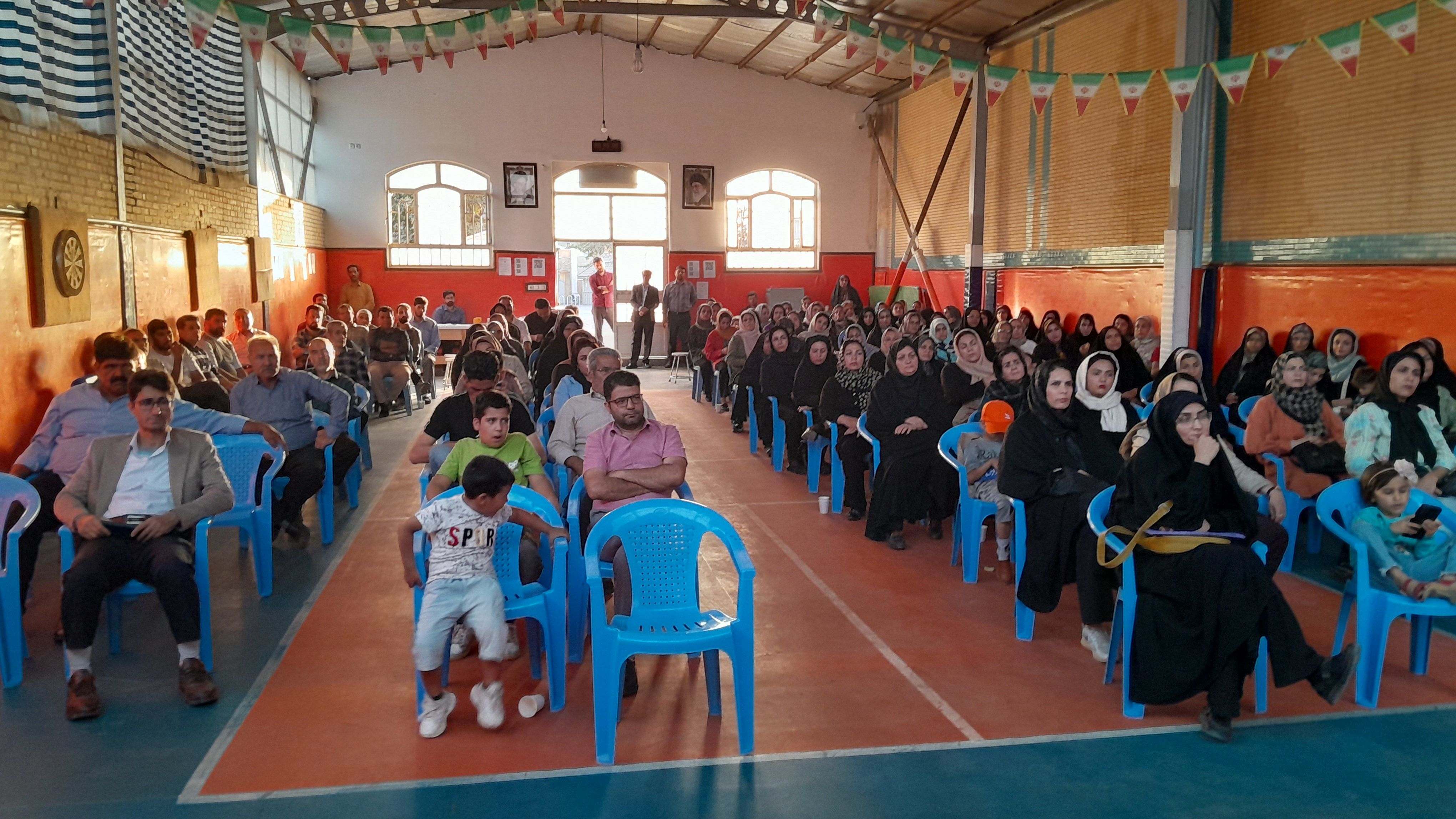  اولین جلسه مدرسه و انتخابات انجمن اولیا و مربیان 