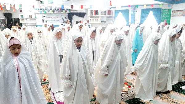 جشن «پروانه‌ها» و پرواز دختران نیایش در حرم رضوی