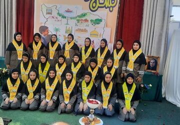 جشن عاطفه‌ها در مدرسه غیر دولتی پویا یاسوج