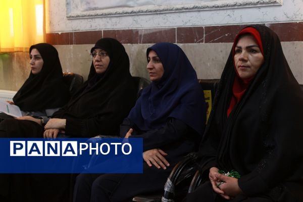 برگزاری محفل انس با قرآن و جزء‌خوانی قرآن کریم به یاد شهدای مظلوم غزه