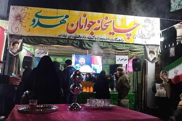 موکب هایی که به عشق حضرت مهدی (ع) از مردم پذیرایی کردند 