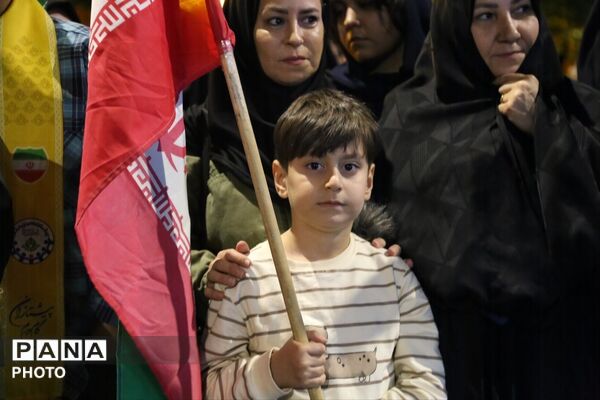 جلوه‌گری ارادت حیدری غدیرخم در غرفه آموزش و پرورش تبریز
