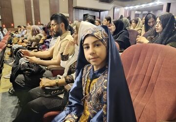 اجرای شاهنامه خوانی دانش آموزان برگزیده در فراخوان پویش شاهنامه خوانی 