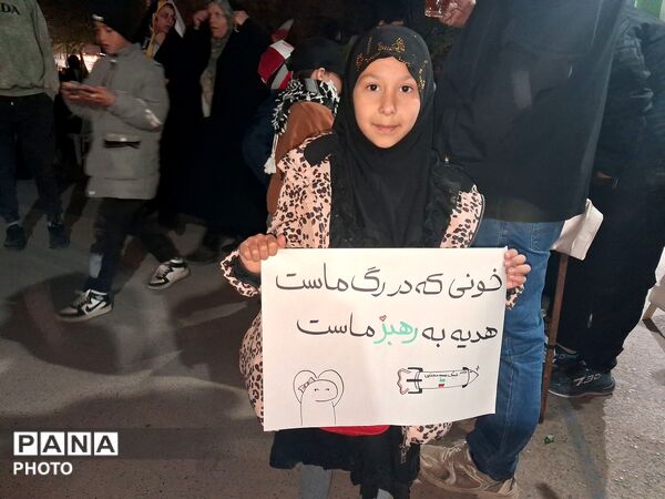 سربازان دهه نودی در قلب میدان 