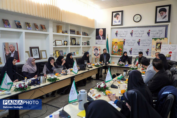  داوری و انتخاب آثار مرحله نهایی رویداد «فصلی از رویش جوانه‌ها»