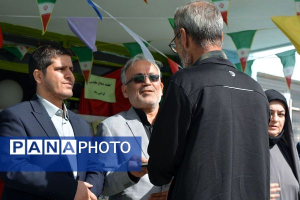 برگزاری جشن شکوفه‌های کلاس اولی دربهارستان‌دو