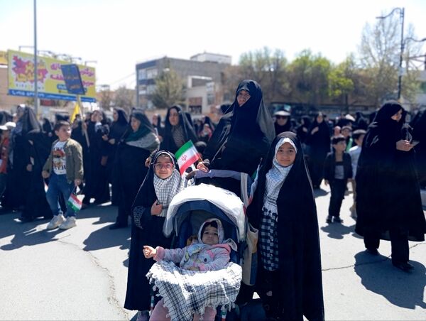 مردم کاشمر با سر دادن فریاد مرگ بر اسرائیل روز قدس را گرامی داشتند
