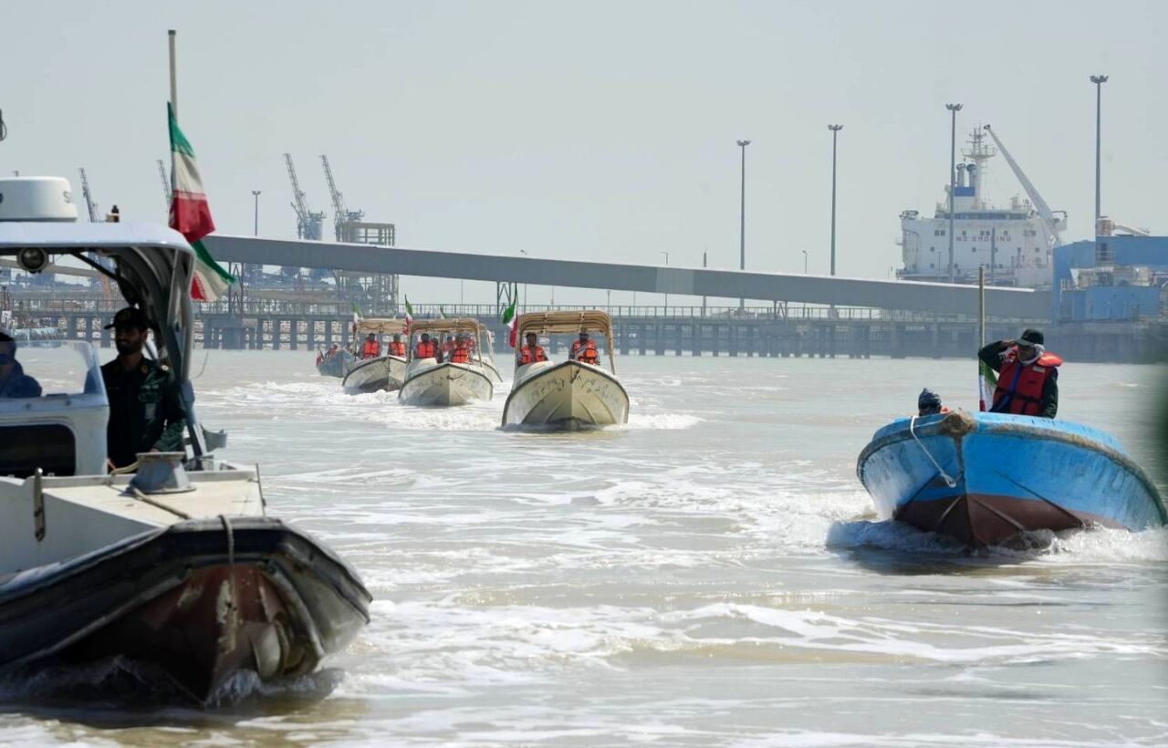 رزمایش ارتقاء امنیت پایدار آبراه راهبردی خورموسی در بندر امام برگزار شد

