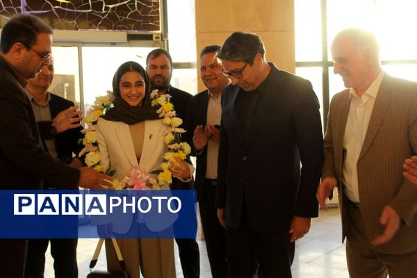 مراسم استقبال و تجلیل از سارادیدار دختر افتخار آفرین نیشابور بزرگ 