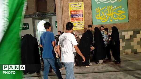 دهه نودی ها، پرچمداران آینده