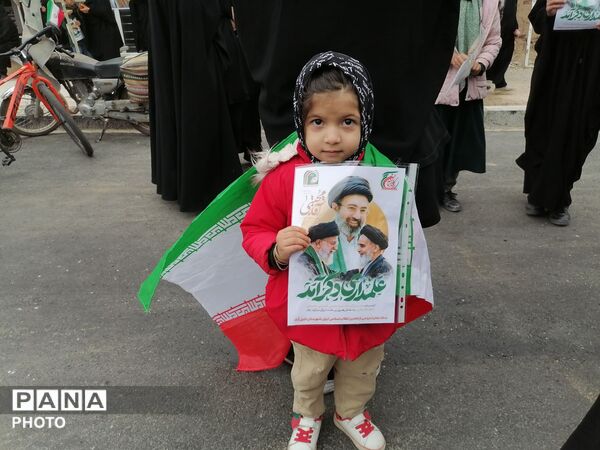 راهپیمایی نوجوانان و کودکان در روز قدس در شهرستان خلیل آباد