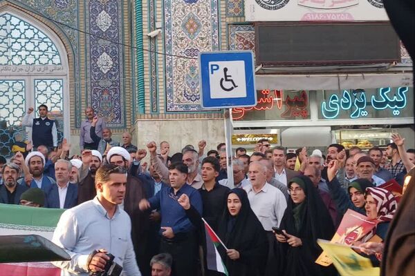 جشن بزرگ پیروزی رزمندگان اسلام در نبرد علیه رژیم صهیونیستی و آمریکای جنایتکار در شهرستان قروه