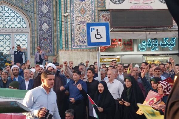 جشن بزرگ پیروزی رزمندگان اسلام در نبرد علیه رژیم صهیونیستی و آمریکای جنایتکار در شهرستان قروه